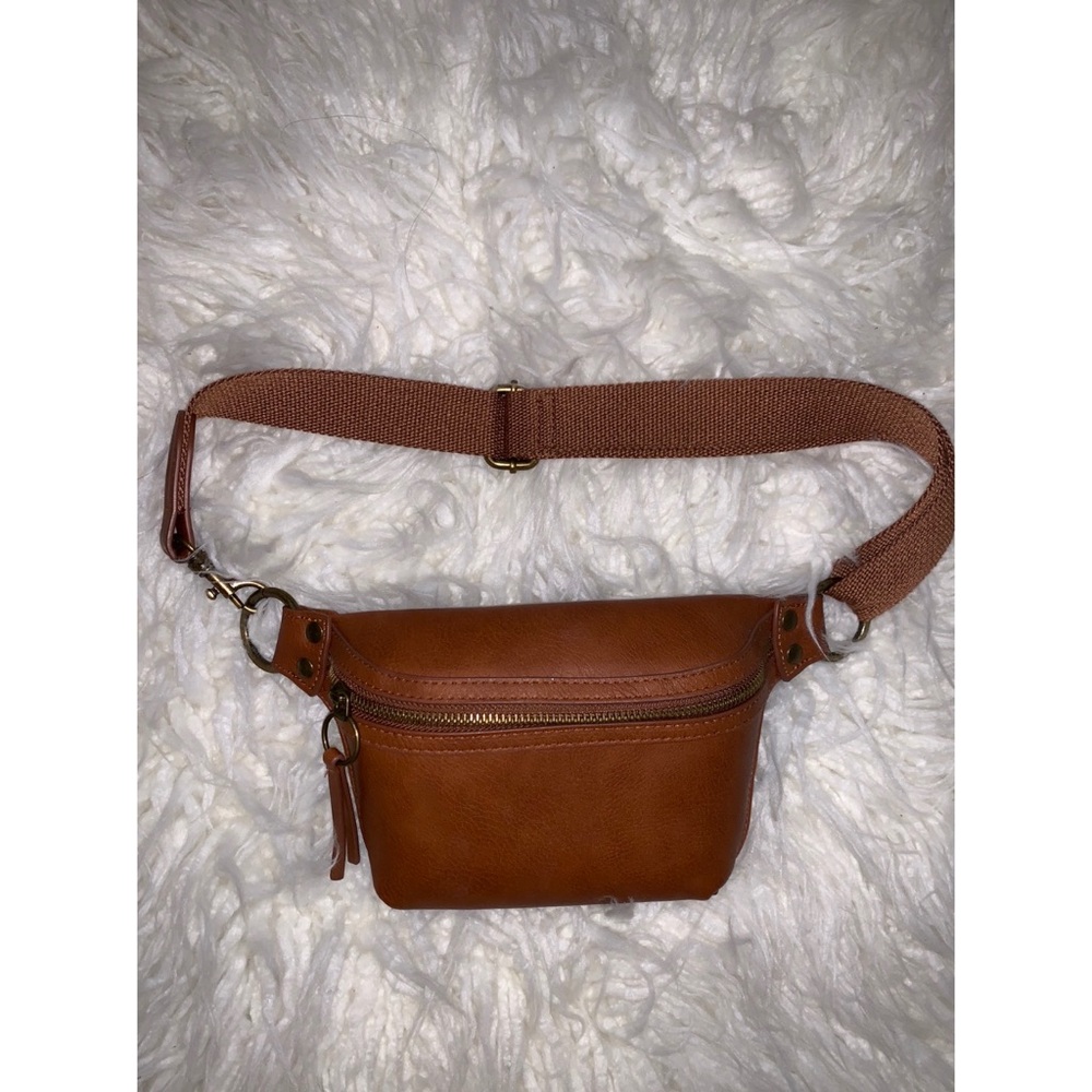 Cognac belt bag/fanny pack